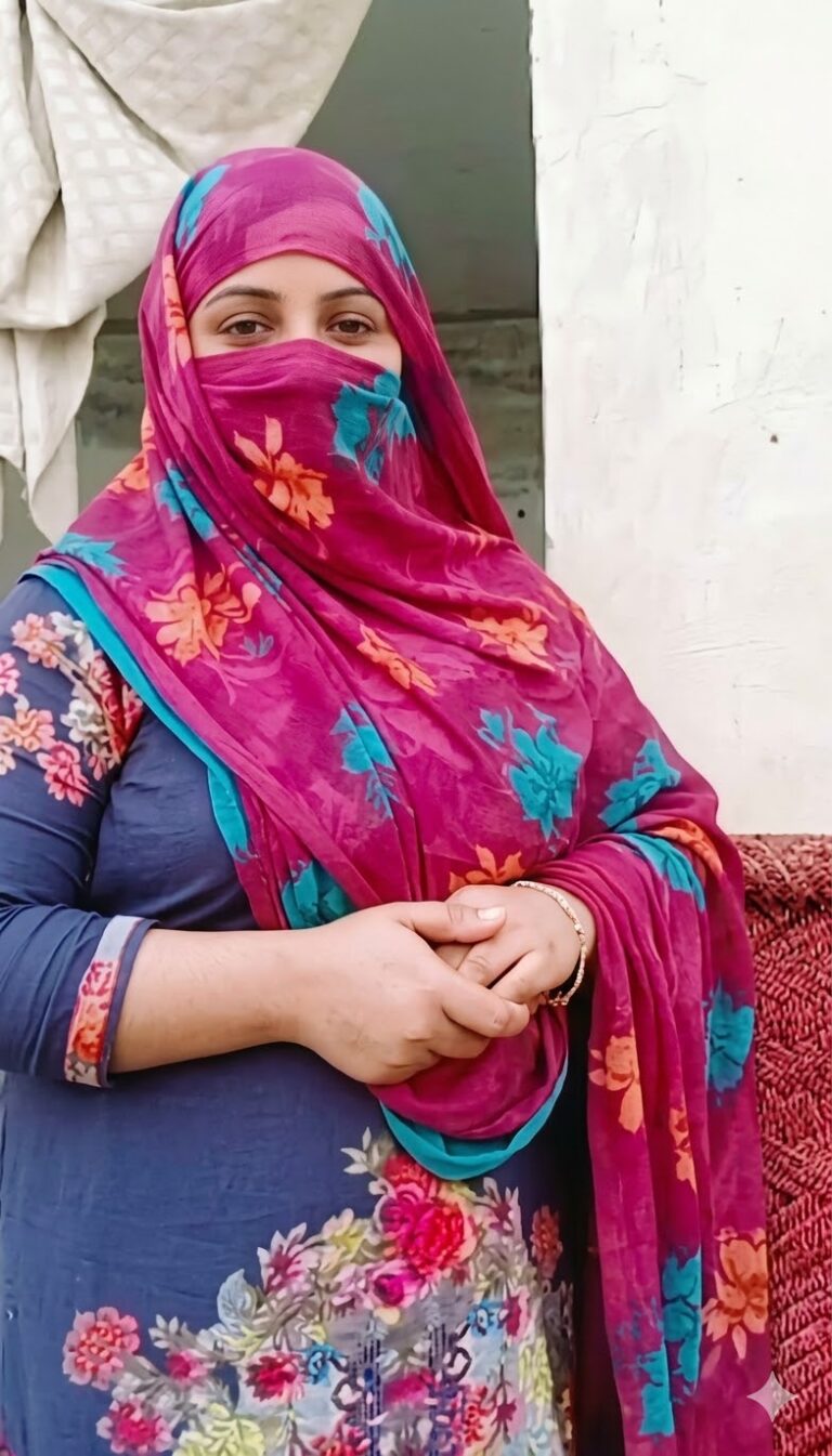 Zareen Malik from Bahawalpur